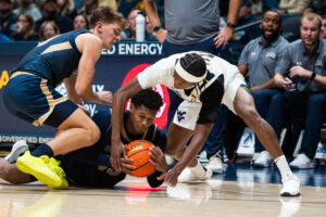 Ross Hodge wins WVU hoops debut with 70-54 victory over Mount St. Mary's